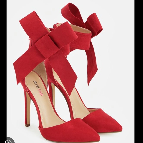 Red Faux Leather Shoes with bow - Picture 12 of 16